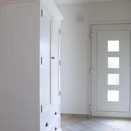 Ferienhaus, Am Ringwall 5 *